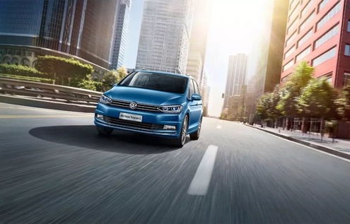 途安l2023款最新价格图片(途安l2023款最新价格图片睿智金金色)