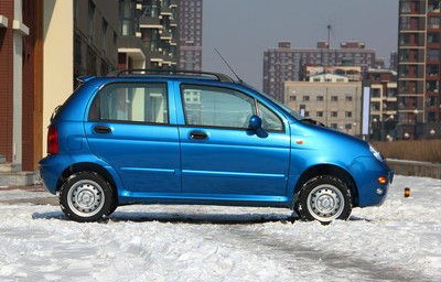 花几千块买二手奇瑞qq值吗(花几千块买二手奇瑞值吗)