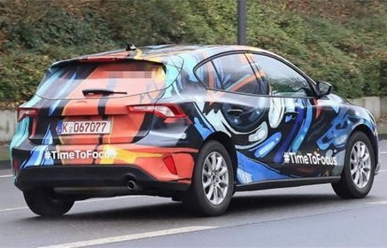 12年的福特福克斯多少钱(12年福特福克斯新车多少钱)