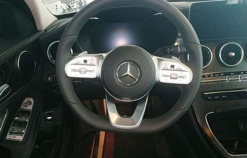 奔驰c200降价23万(奔驰c200现在优惠多少)