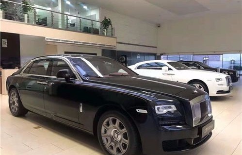 劳斯莱斯古斯特加长版(劳斯莱斯古斯特加长版和标准版价格差多少?)