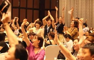 短剧这个男人有点儿帅的魅力与互动体验