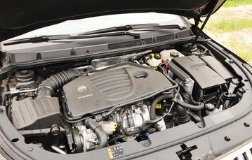 别克君越(别克君越玻璃水加在车哪个位置)