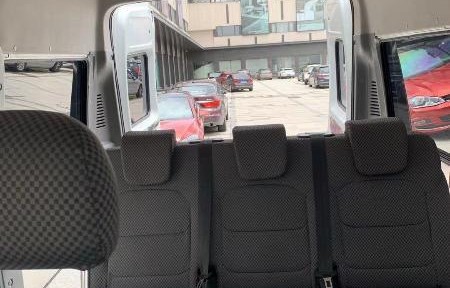 依维柯7座柴油版价格(依维柯7座柴油版价格低顶)