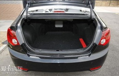 北京现代悦动汽车(北京现代悦动汽车节温器安装步骤)