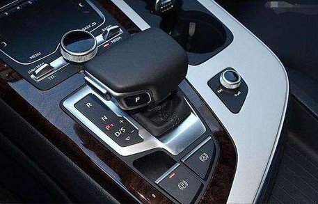 双离合和手自一体哪个好(双离合和手自一体哪个好百度知道)