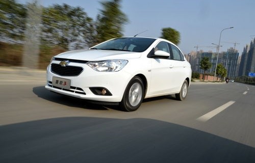 雪佛兰赛欧3图片(雪佛兰赛欧图片白色)