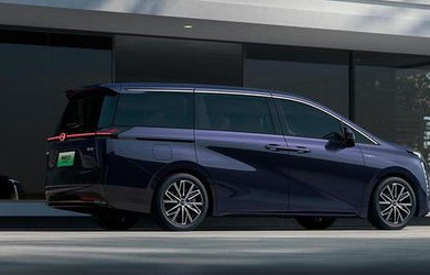 传祺商务车7座最新款价格(传祺e8商务车7座最新款价格及图片)