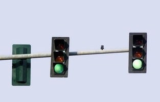 闯红灯最快的查询方法(闯红灯最快的查询方法几)