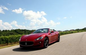 玛莎拉蒂车图片(玛莎拉蒂车图片跑车)