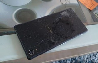 索尼z2手机(索尼z2手机现在还能用吗)