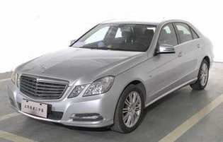 二手车报价及图片大全(奔驰400二手车报价及图片大全)