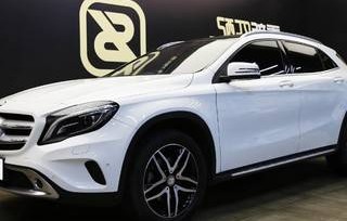 奔驰gla200报价(奔驰gla200二手车报价)