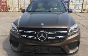 奔驰70100万元的款型(奔驰suv70万)