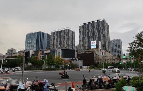 华为研发中心搬迁引发小镇房租大涨现象分析