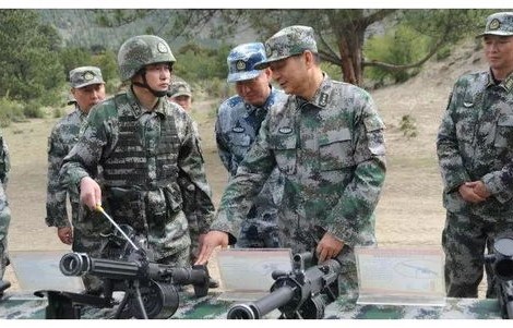 东部战区发布最新战训视频，展现铁血军魂与现代战争的融合