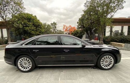 奥迪A8L报价及其豪华魅力的展现