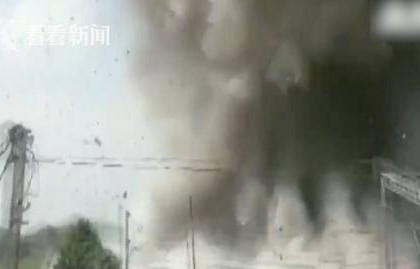 列车与野猪的悲剧，机械师因查看事故不幸身亡