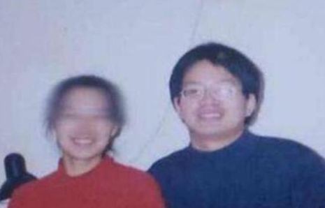 谢娜与李小冉关系破裂的背后原因