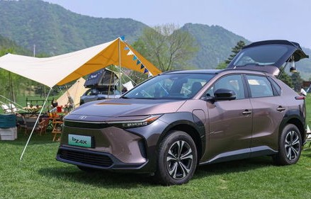 丰田suv10万元自动挡(丰田自动挡suv最低多少钱)