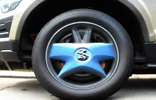 天语铃木sx4（天语铃木sx4轮胎型号）