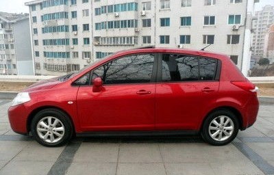 尼桑骐达车(尼桑骐达车图片)