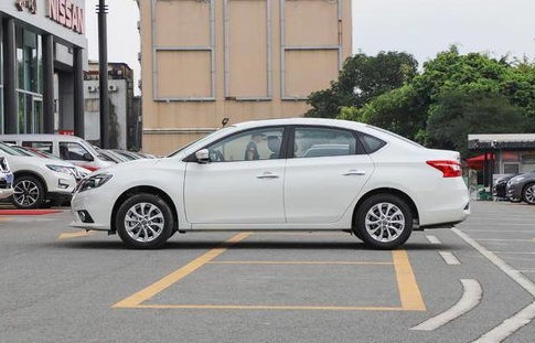 开轩逸一般什么档次人(女人开朗逸还是轩逸好)