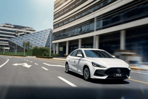 名爵mg5报价和图片(上汽名爵mg5报价和图片)