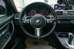 什么阶层的人开宝马3系(什么人买宝马三系)