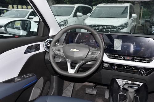 雪佛兰科鲁泽多少钱(雪佛兰科鲁泽多少钱新车)