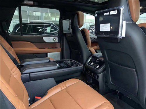 林肯领航员2022款报价及图片(林肯领航员2022款报价及图片及价格)