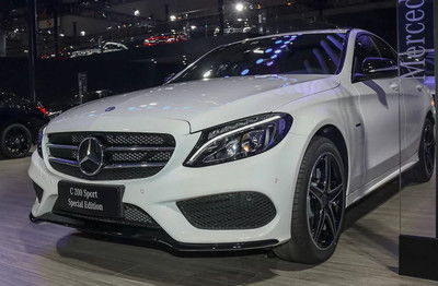 奔驰c200多少钱(奔驰C200多少钱一台) 奔驰c200多少钱(奔驰C200多少钱一台)