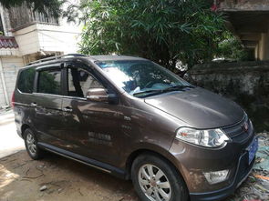 五菱七座(五菱七座面包车)