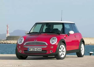 宝马小迷你mini新款报价(宝马迷你mini女款图片)