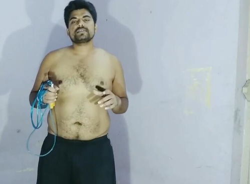 逆袭之路，160斤小伙因胖被分手，怒减30斤变帅哥